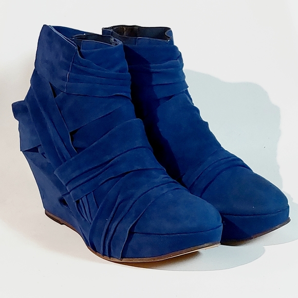 🗨LD Tuttle blue suede wrapped sculptural wedge Chelsea boots, EU41, RARE, EUC - Picture 3 of 13